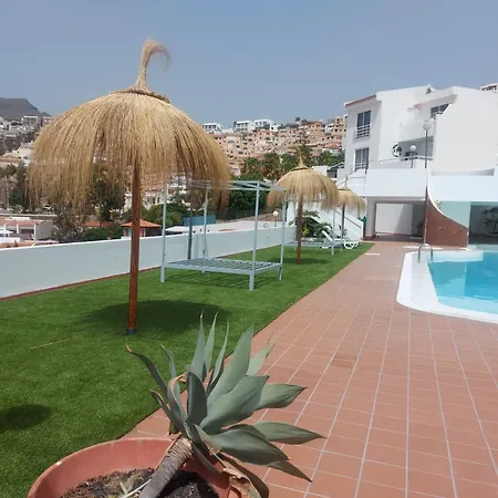 Island-village-jasmine 아데제