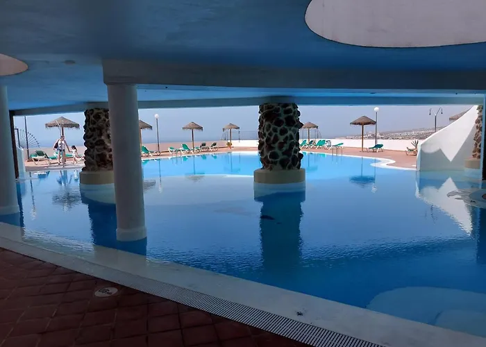 Island-village-jasmine أذيخي